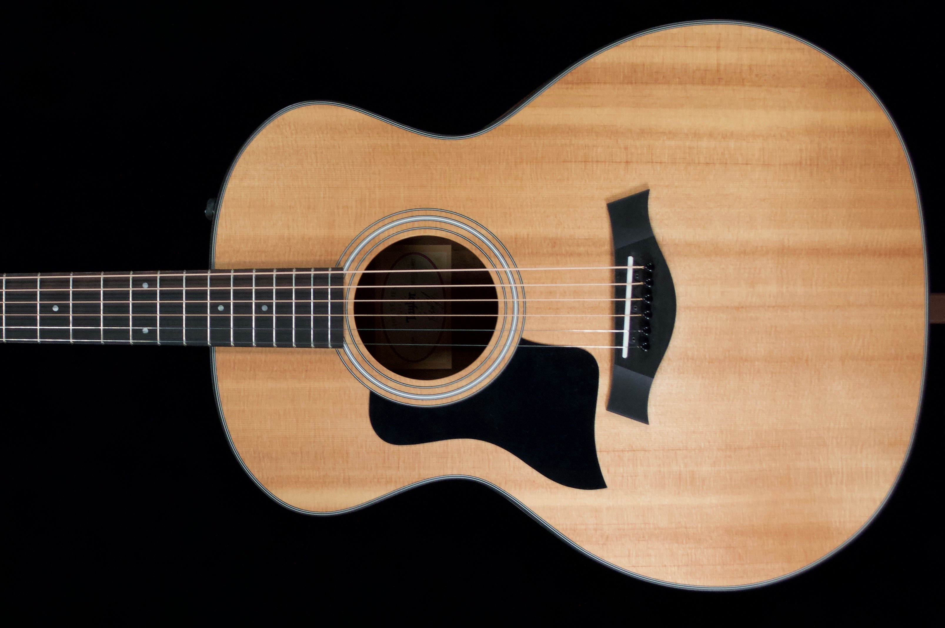 ✓ Taylor 114e. Left handed – Southpaw Guitars
