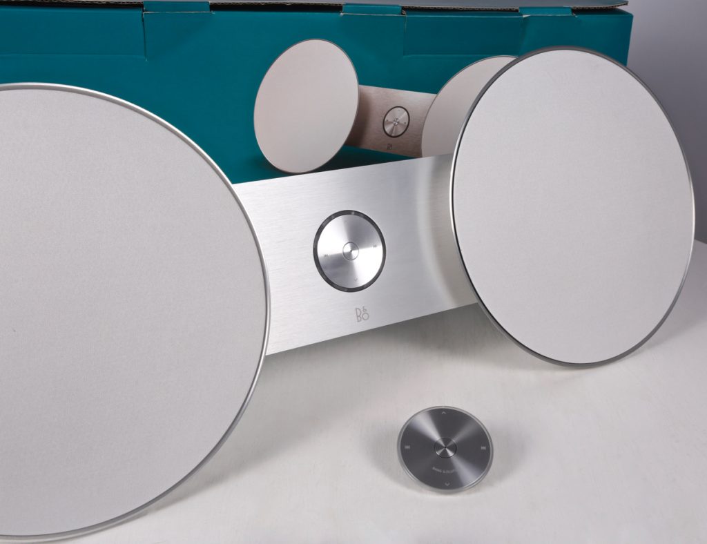B&O BeoPlay A8 - iPhone Dock with AirPlay (2012)