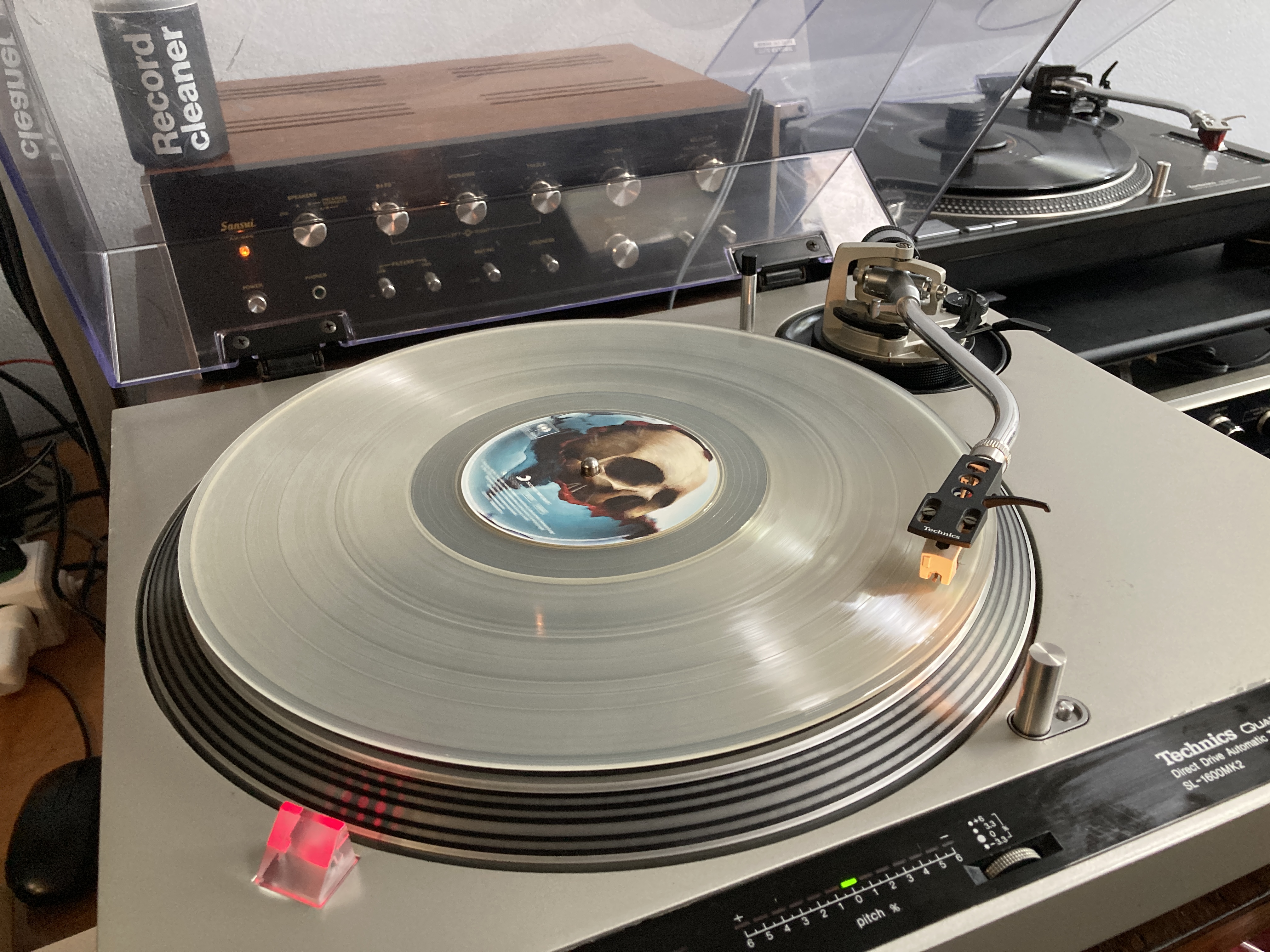 Technics SL-1600 MK2 Turntable - Stereo, Home Cinema, Headphones