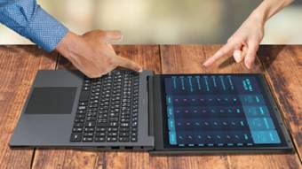 Windows 15.6インチノート型PC