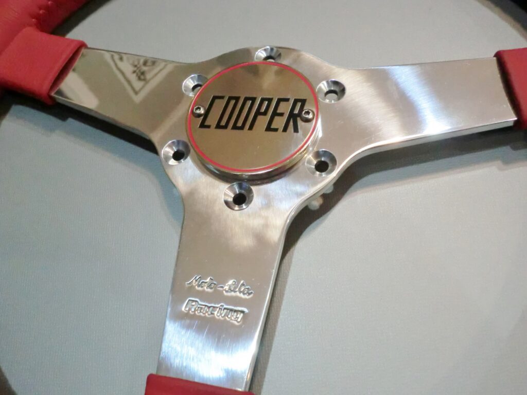 モトリタ レーシング ステアリング 12″（レッドレザー/クーパー