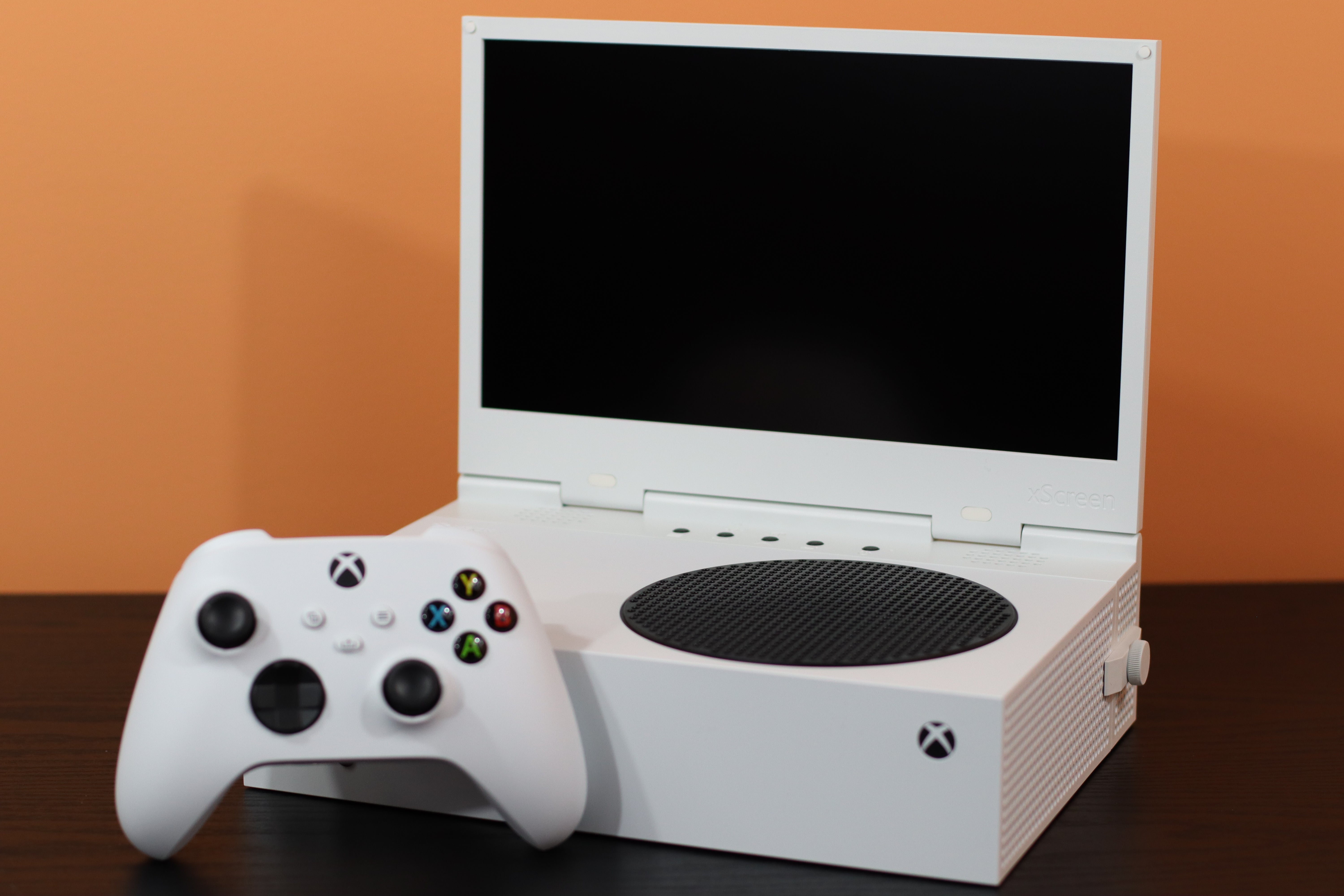 Xbox Series Sに装着するポータブルスクリーン「xScreen」がXbox公式