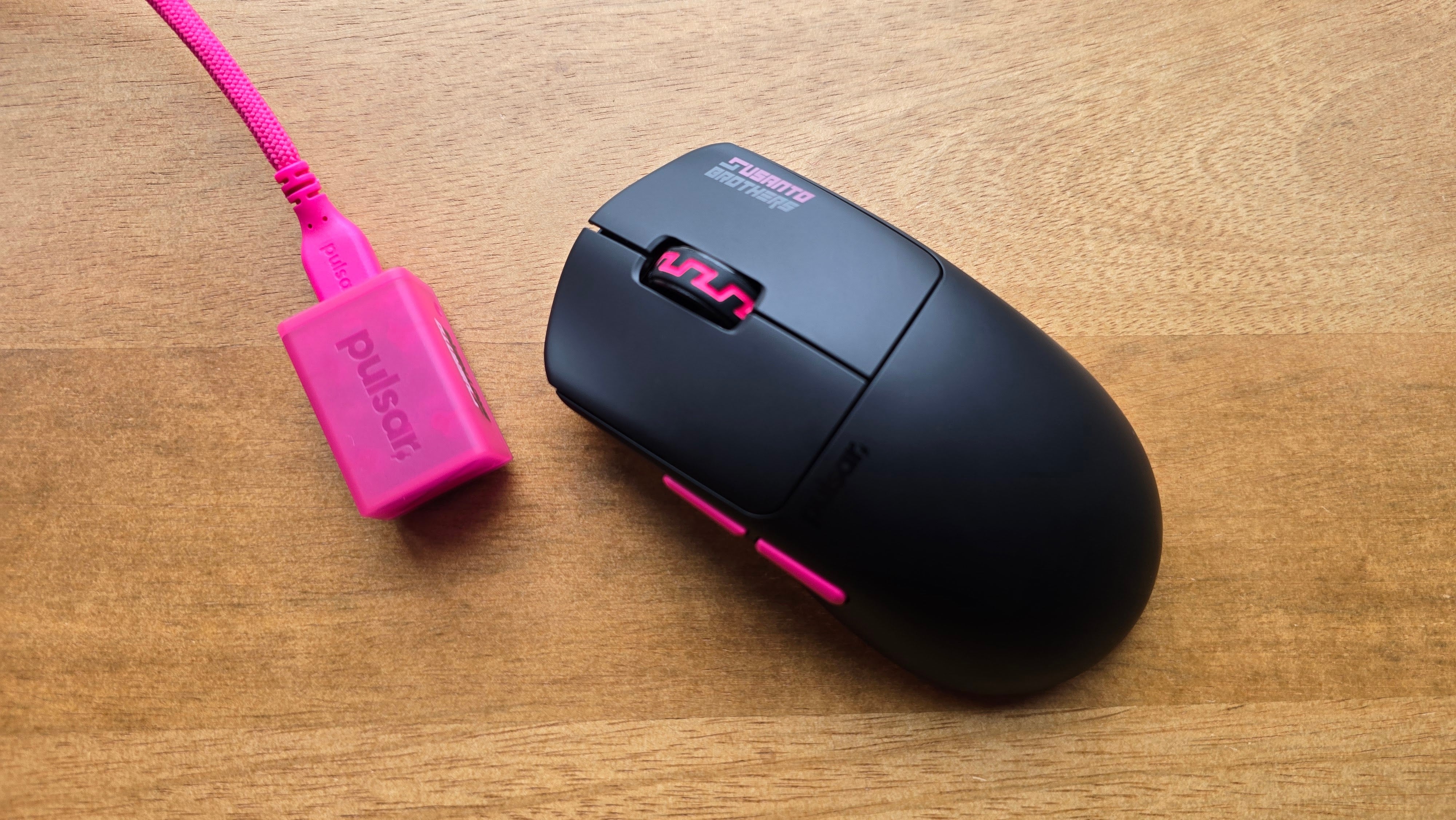 Pulsar Susanto-X Gaming Mouse Review – Hot Pink Design, Fiery