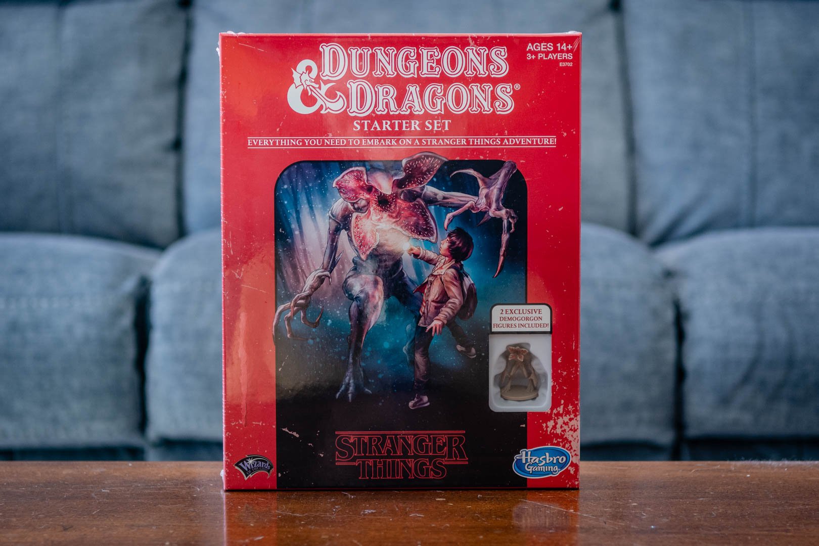 Unboxing the Stranger Things Dungeons and Dragons Starter Set