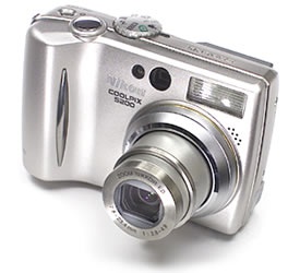 nikon-coolpix-5200_u5p3.jpg