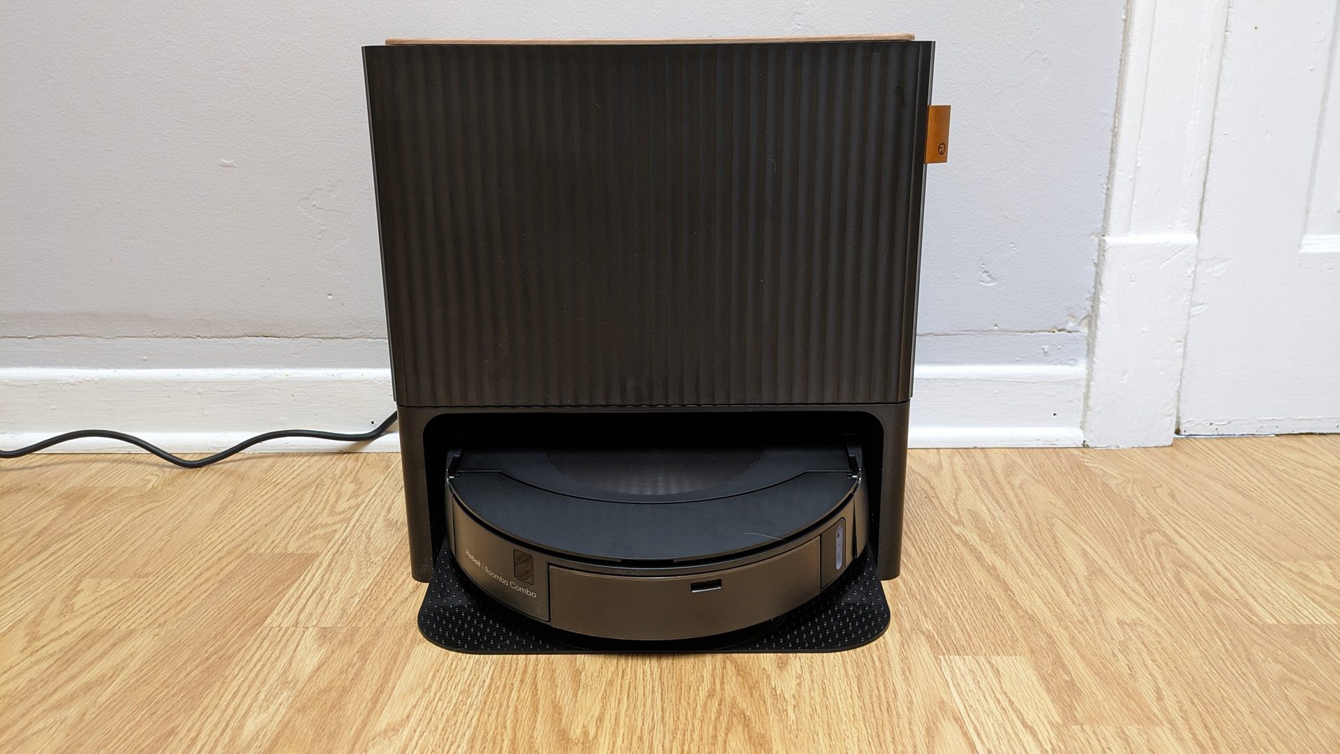 iRobot Roomba Combo j9+ - Review 2024 - PCMag Middle East