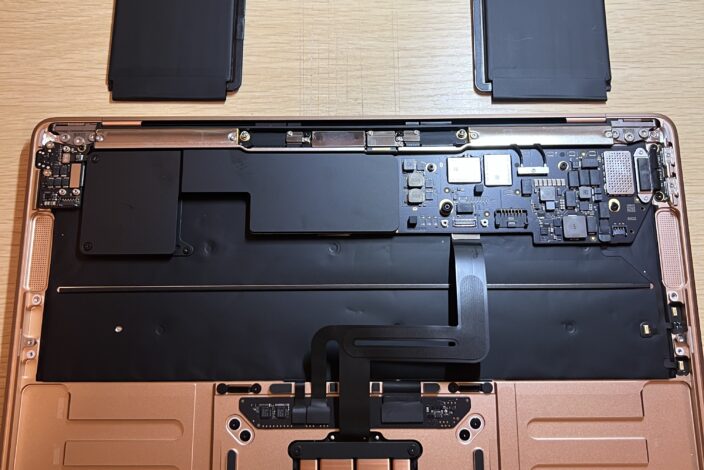 MacBook Air 起動しない原因はバッテリーかも