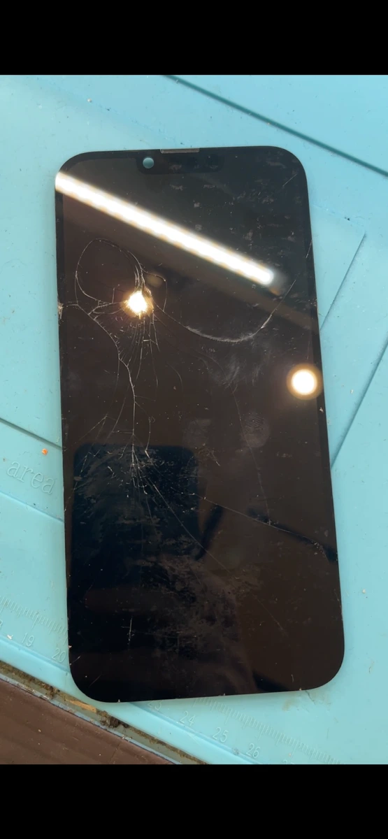 画面がバキバキでも大丈夫…は本当？】iPhone14 Plusの画面割れ修理