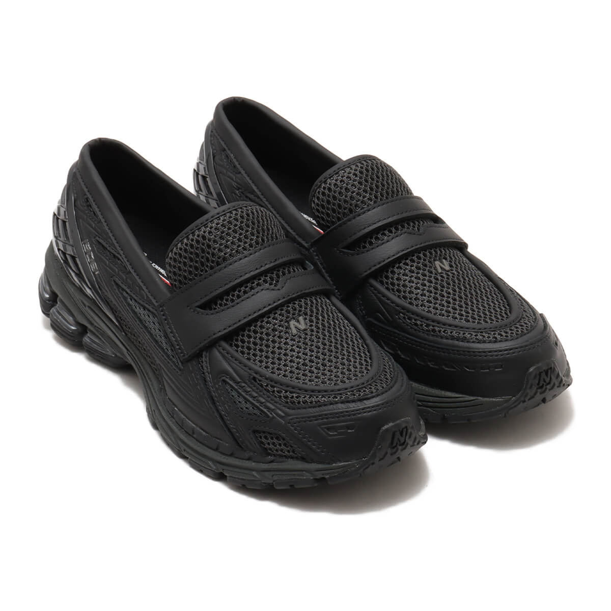 ニューバランスの“ローファー”は即完の気配!?」アトモス推薦！メンズが