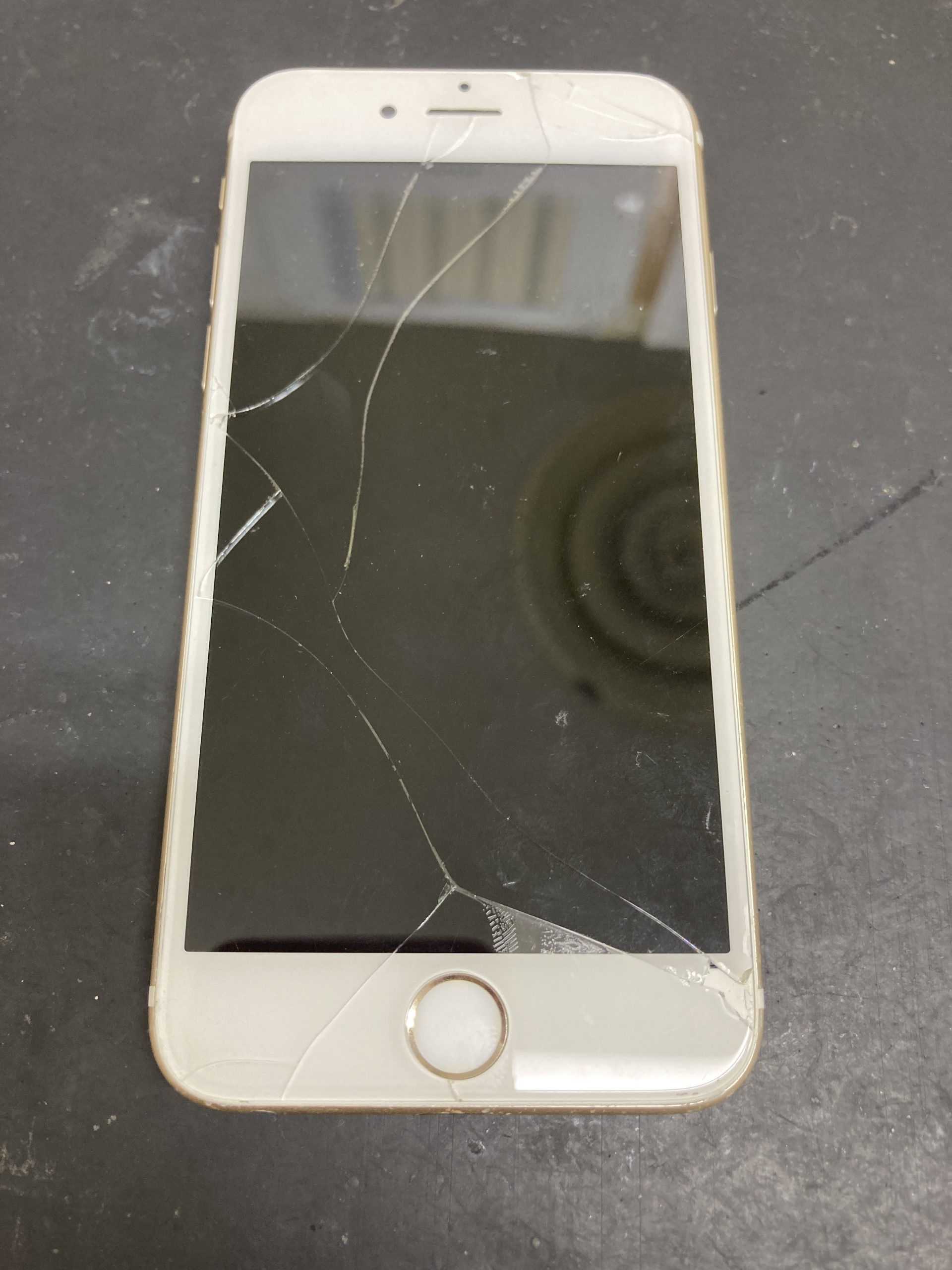 iPhone6s】画面割れ修理（八王子店） - Android・タブレット・スマホ