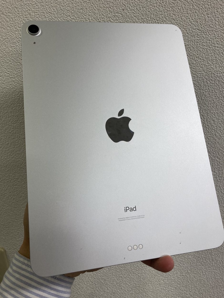 iPad Air 4】割れてしまった画面の修理実績（新宿店） - Android