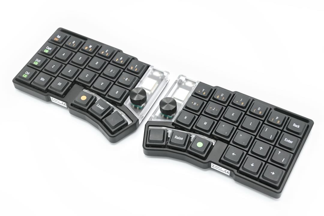 Cornix LP レビュー。分割キーボード沼の入り口に最適な入門機 - すま