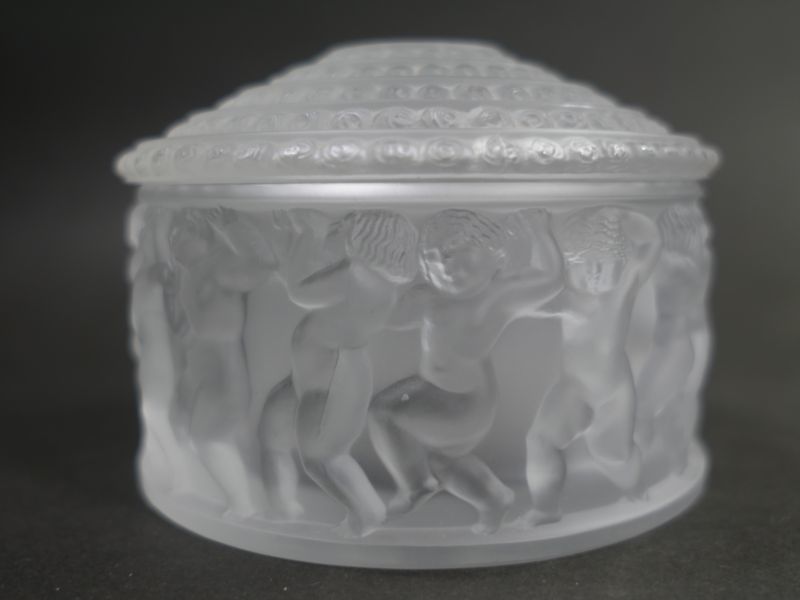 ルネ・ラリック R LALIQUE 蓋物 小物入れ パウダーボックス 未使用