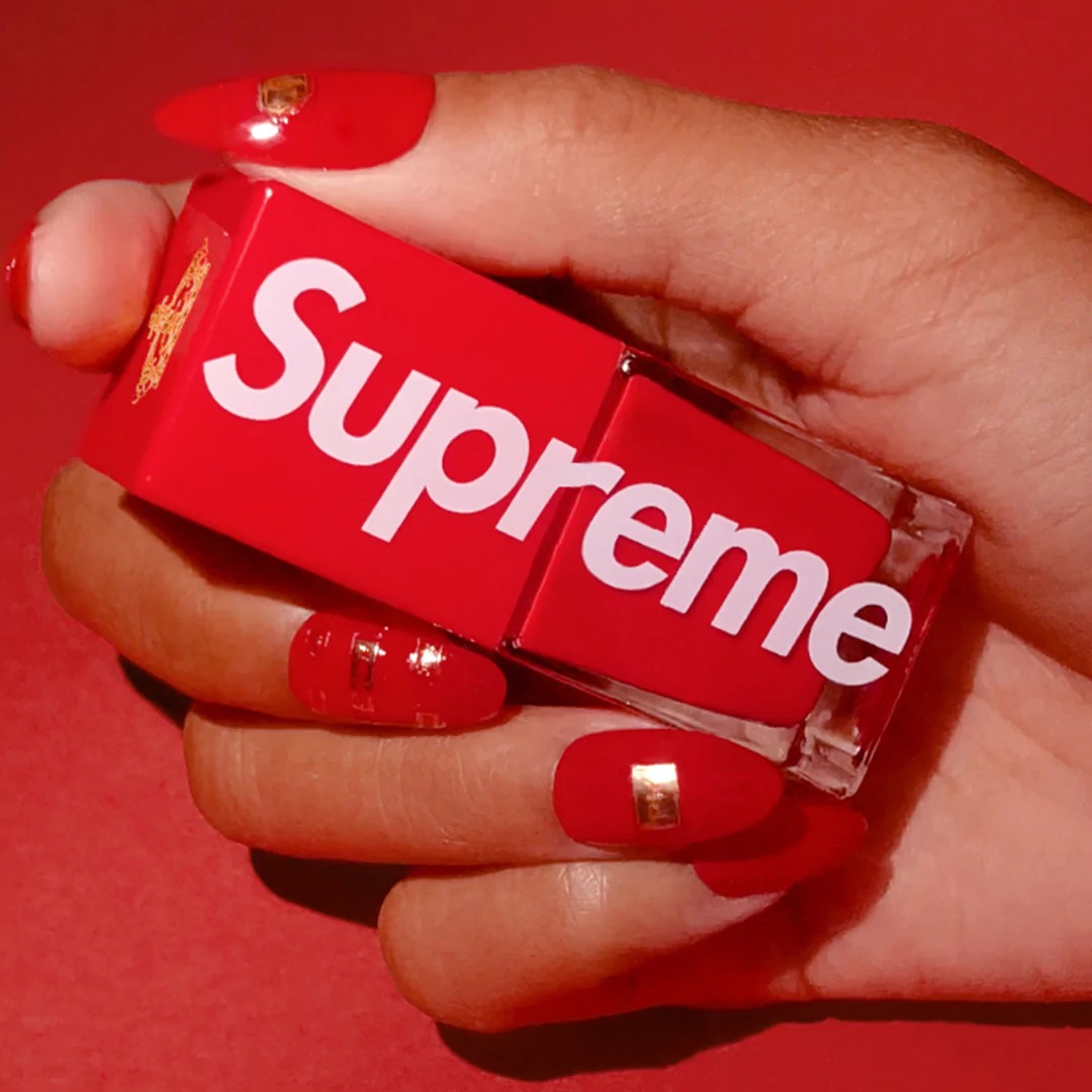 Supremeとパット・マクグラスのコラボでブランド初のネイルポリッシュ