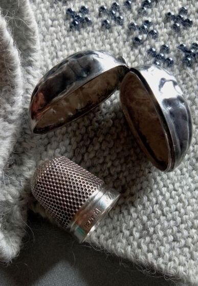 銀の胡桃 ☆スターリングシルバー 可愛らしいくるみの形 シンブル