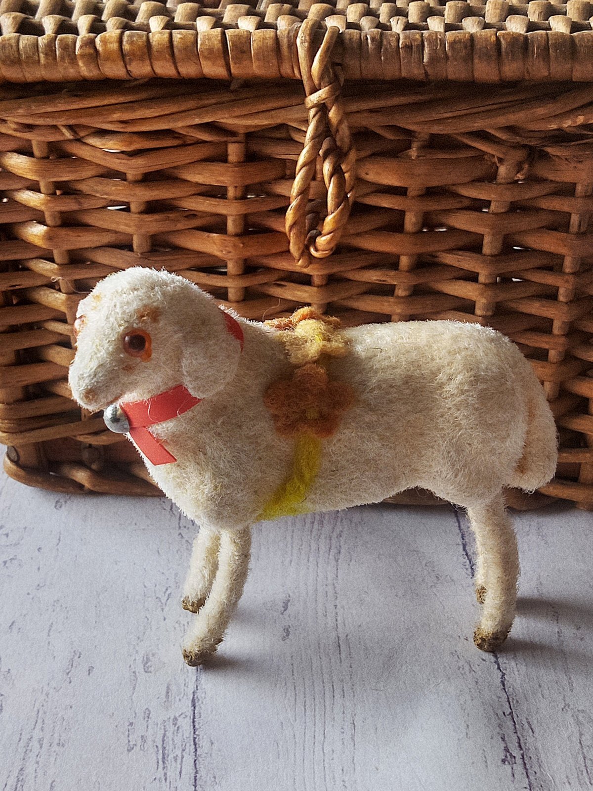 花の好きなひつじ ドイツ ワグナー社 - SNAP