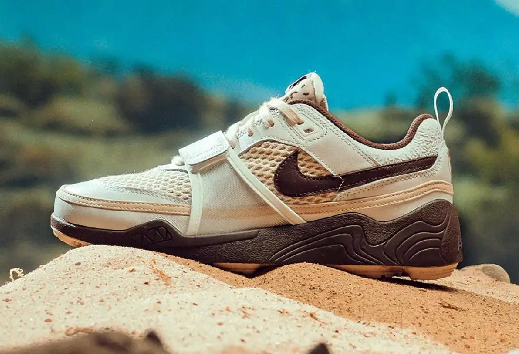 Travis Scott x Nike Zoom Field Jaxx “Light Chocolate” [Release