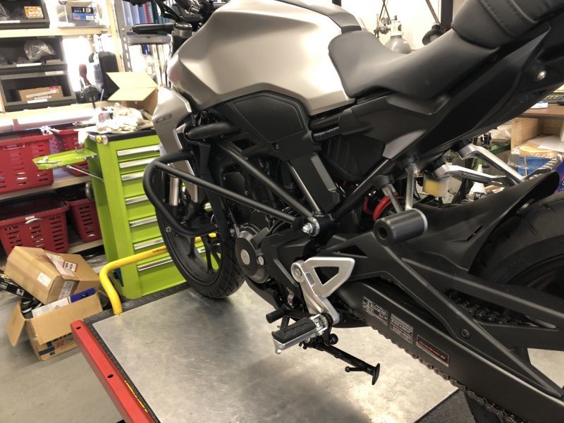 CB250R用リヤスライダー - SSBファクトリー