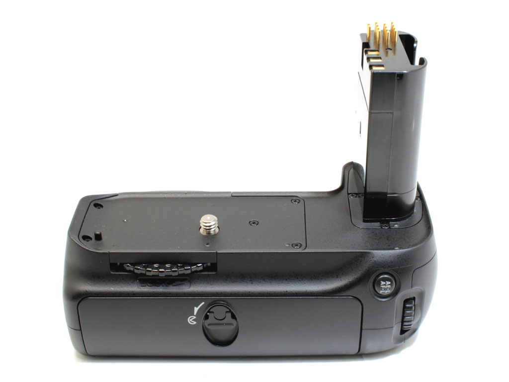 中古 ニコン マルチパワーバッテリーパックMB-D80 程度：AB+（良品プラス）