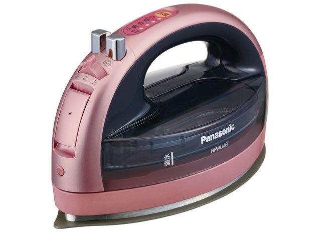 パナソニック【Panasonic】コードレススチームアイロン NI-WL603-P