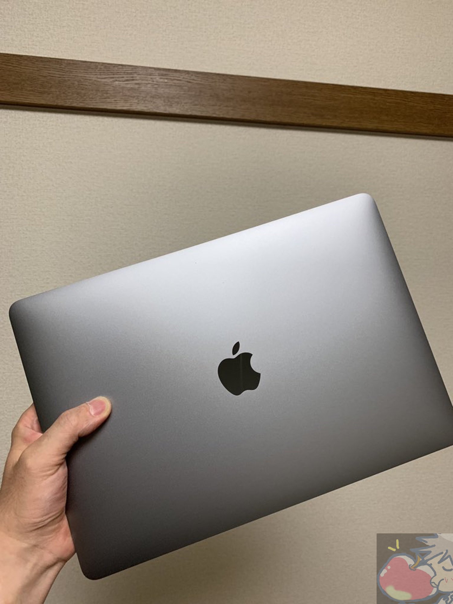 MacBook Air(2019)のレビューを7名分集めてわかった39のこと | Apple