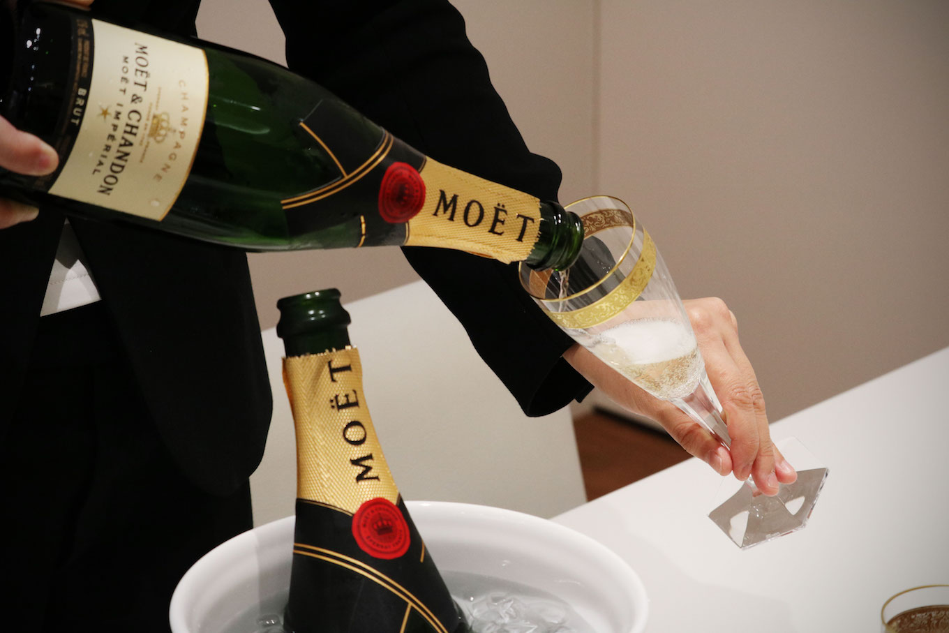 世界中に愛されるモーゼルの高級感あふれるグラス | RiCE.press