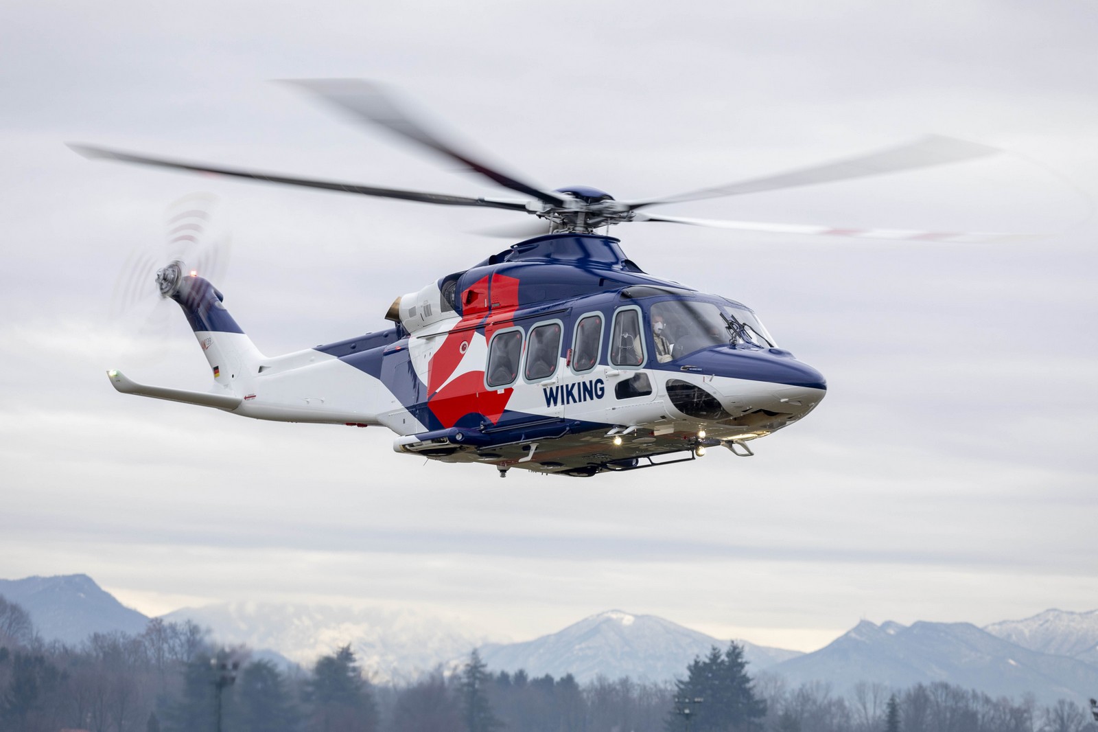 Leonardo Agusta AW139 Charter Rates | Book with Kulljet.aero