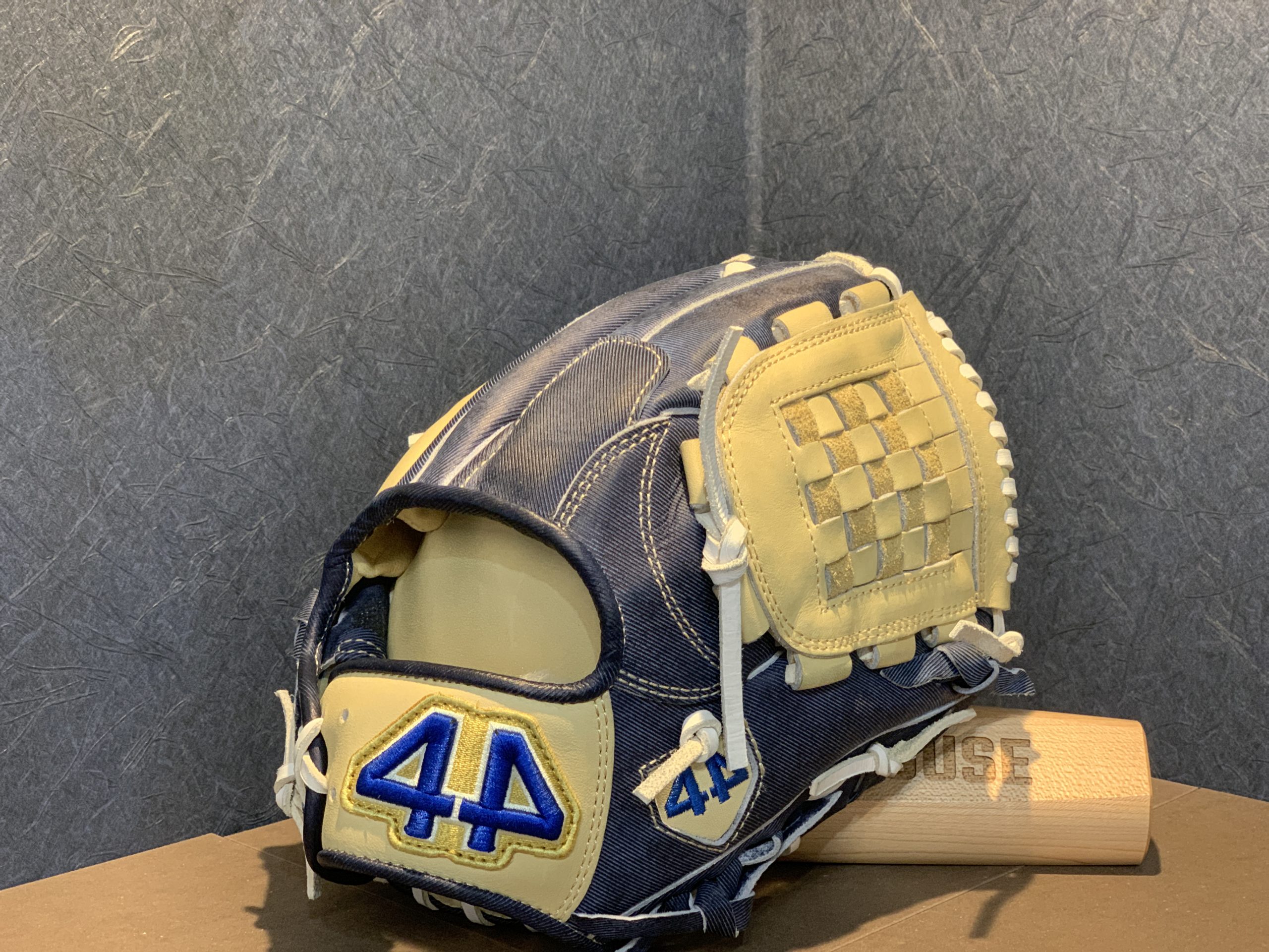 全米が泣いた？硬式グラブ「44」 - スポーツショップ古内 - GLOVEHOUSE -