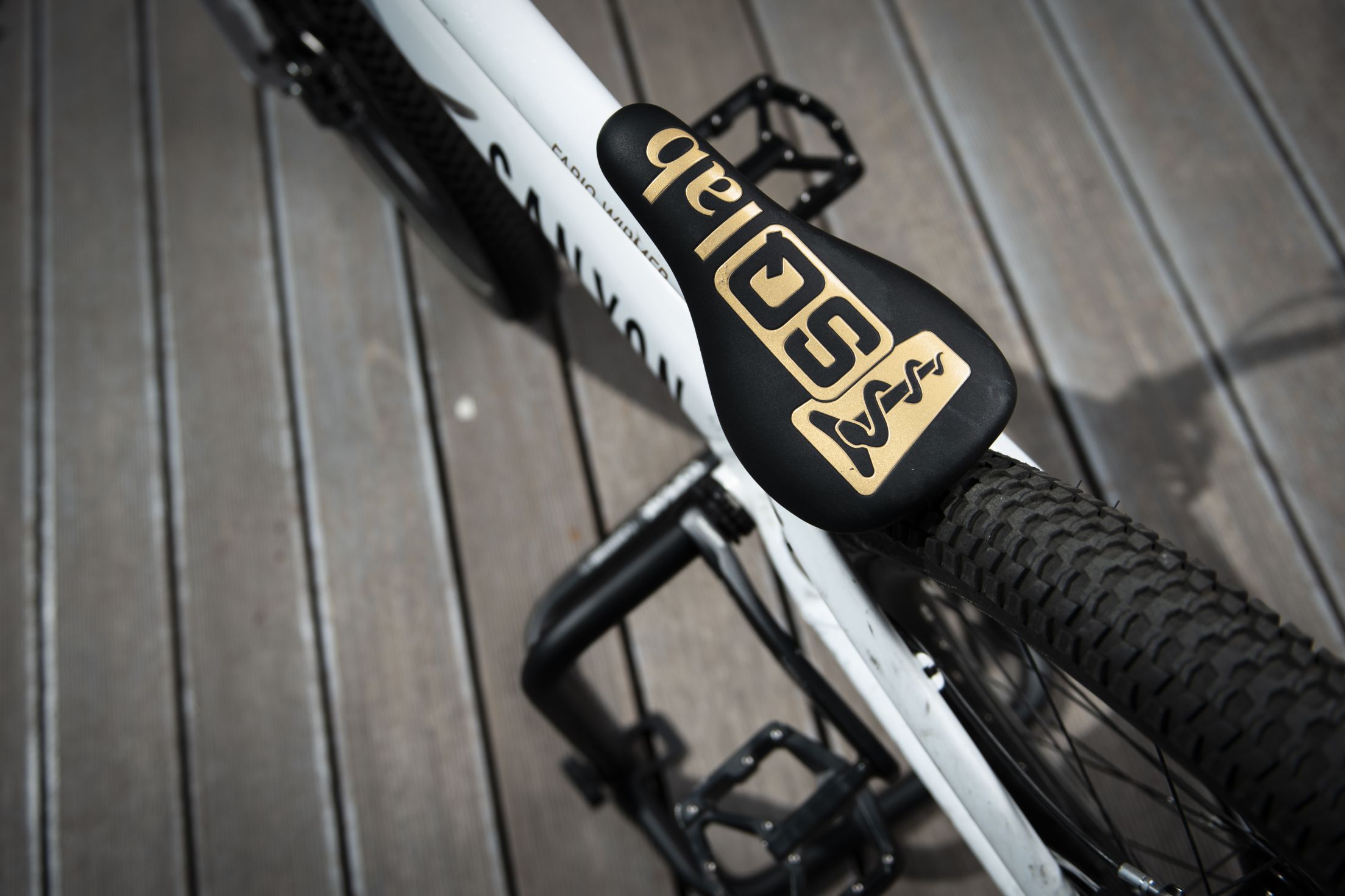 公式】SQlab (エスキューラブ)Saddle 6OX Trial Fabio Wibmer