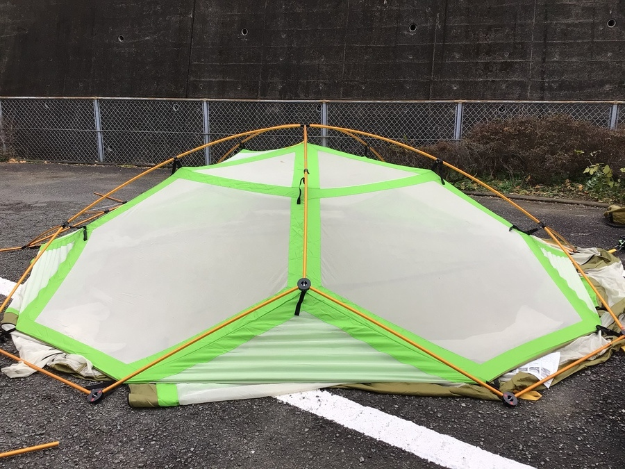 モンベルのヘリオスドーム12型が入荷！最大12人収納できる大型テント