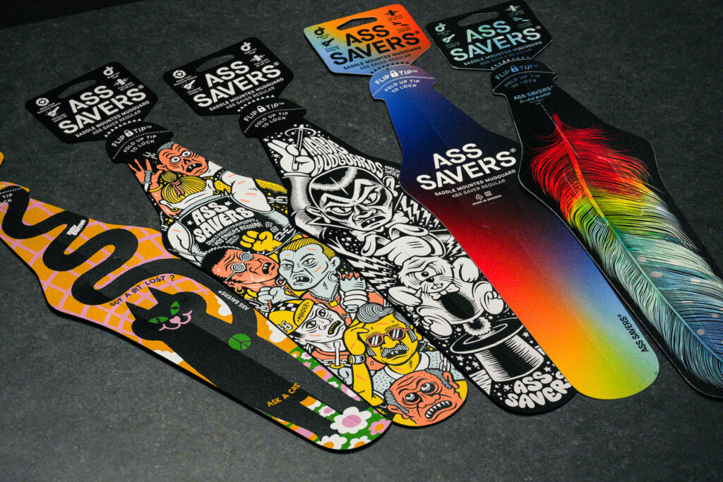 工具なしで簡単取り付け！ASS SAVER リアフェンダー