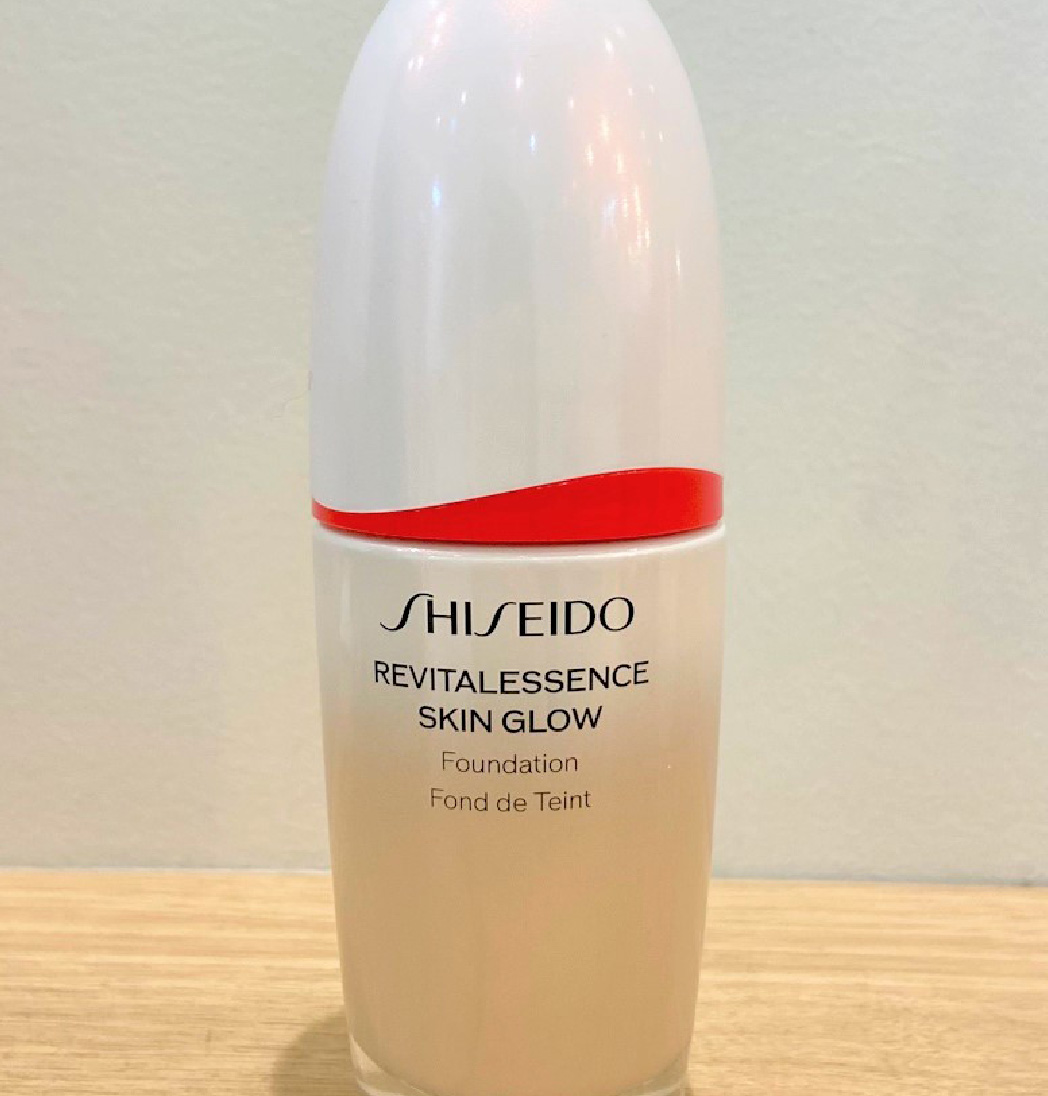 資生堂 エッセンススキングロウ ファンデーション 140 | ビューティー