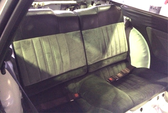 AE86 リヤシート 【破れ無し・程度良・価格交渉可】 AE86 リヤシート