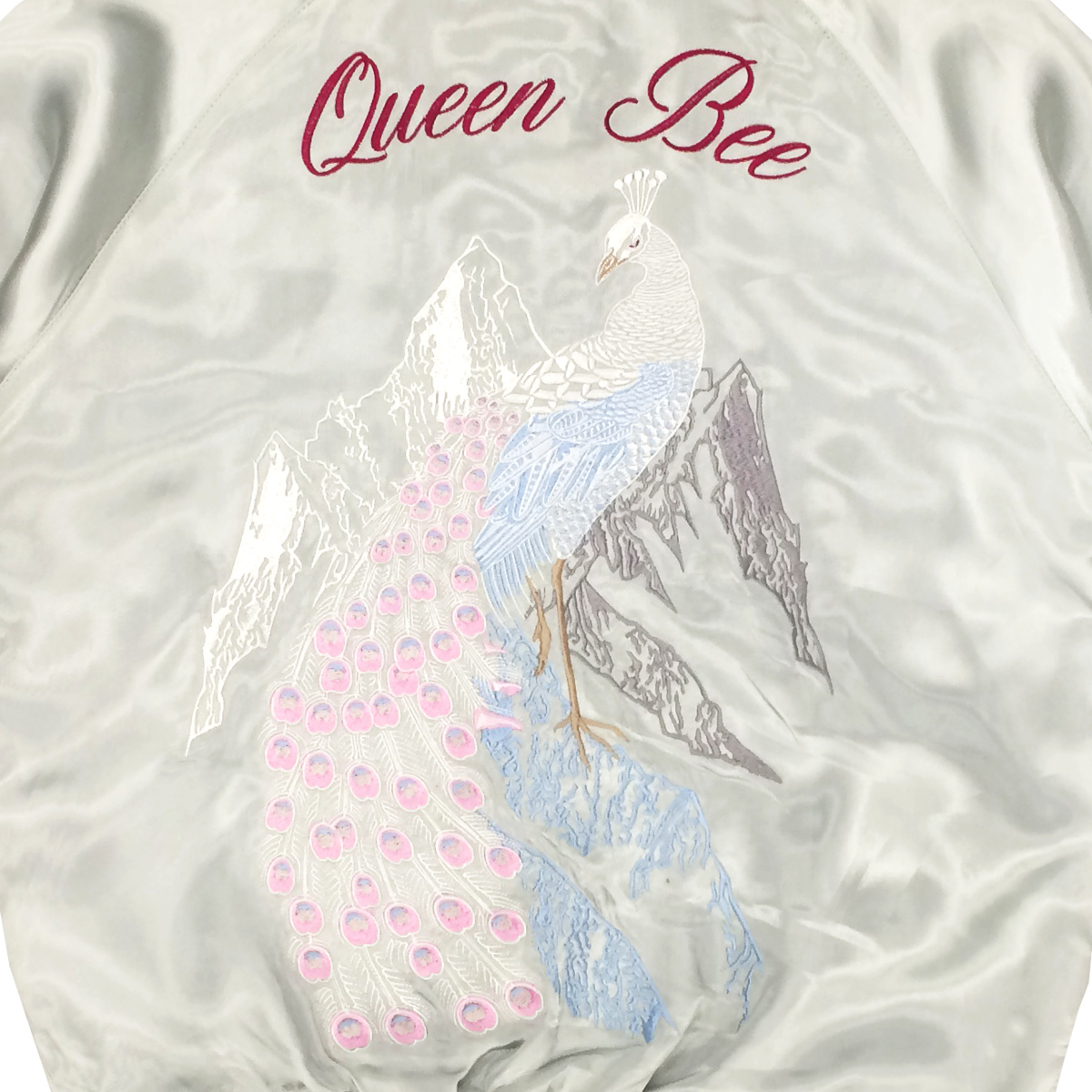 女王蜂、アヴちゃんデザインによるオリジナルスカジャン販売決定