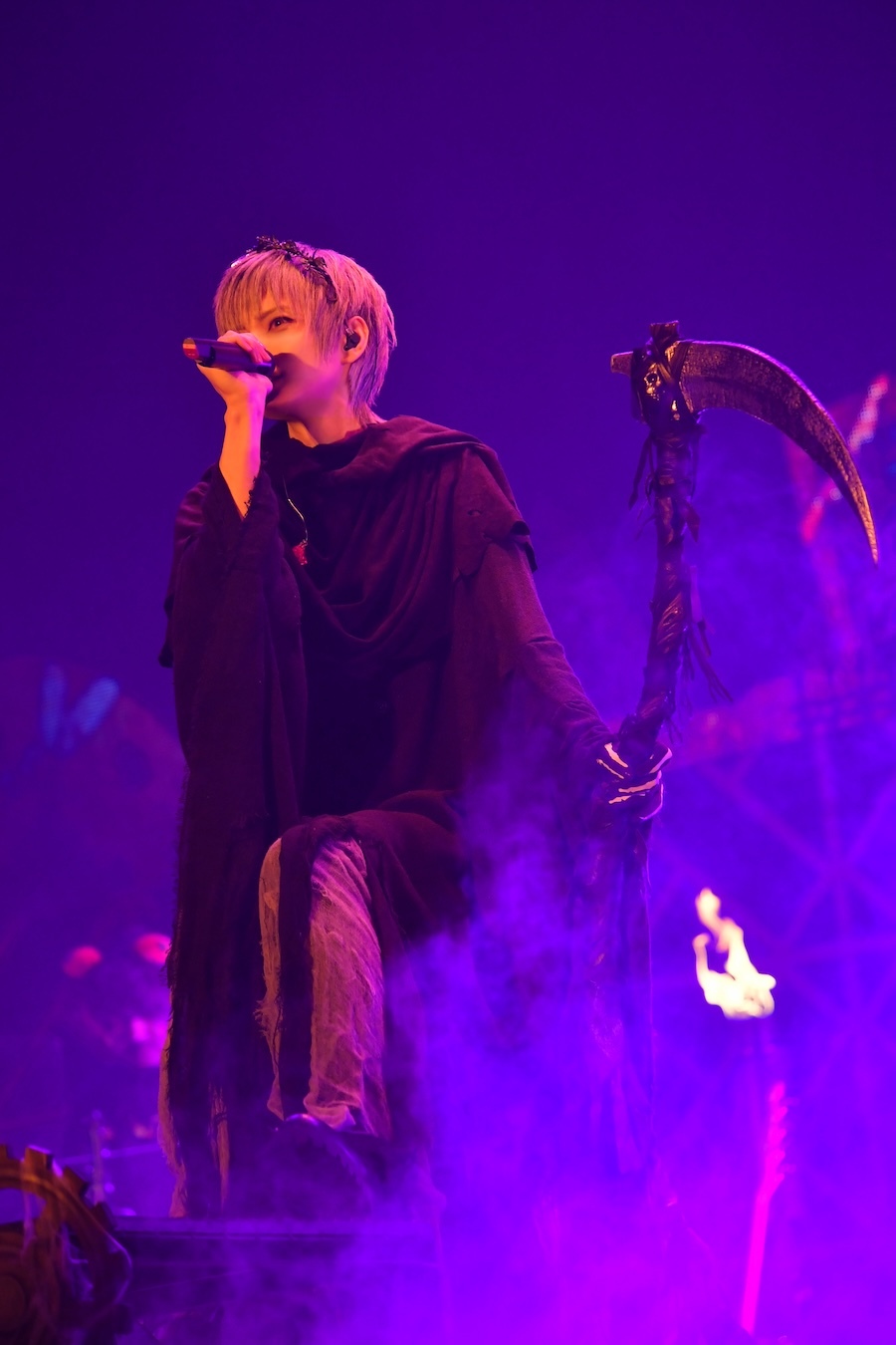 After the Rain “狼男”のそらると“死神”のまふまふによるハロウィン