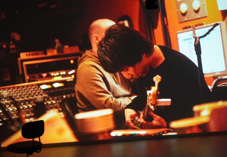 Mr.Childrenの制作現場や日常風景を収めた写真の数々 『THERE WILL BE