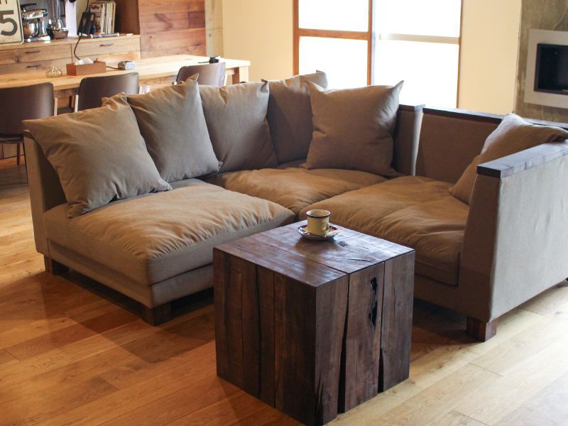 送料無料≪サイドテーブル≫【無垢ウォールナット/キューブサイド