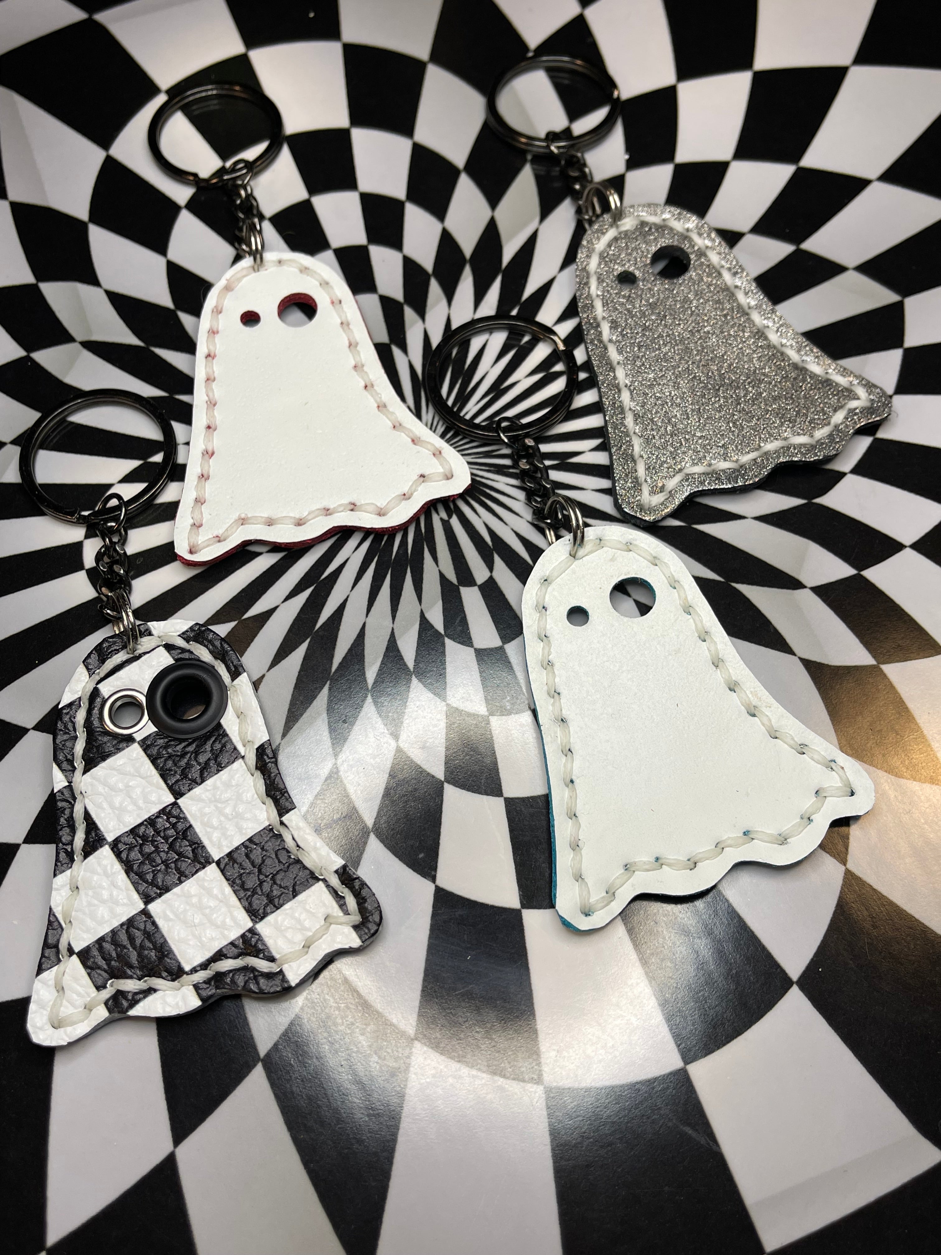 Ghost keychains! Glow in the dark spooky boys! – Sweeet Bippy!