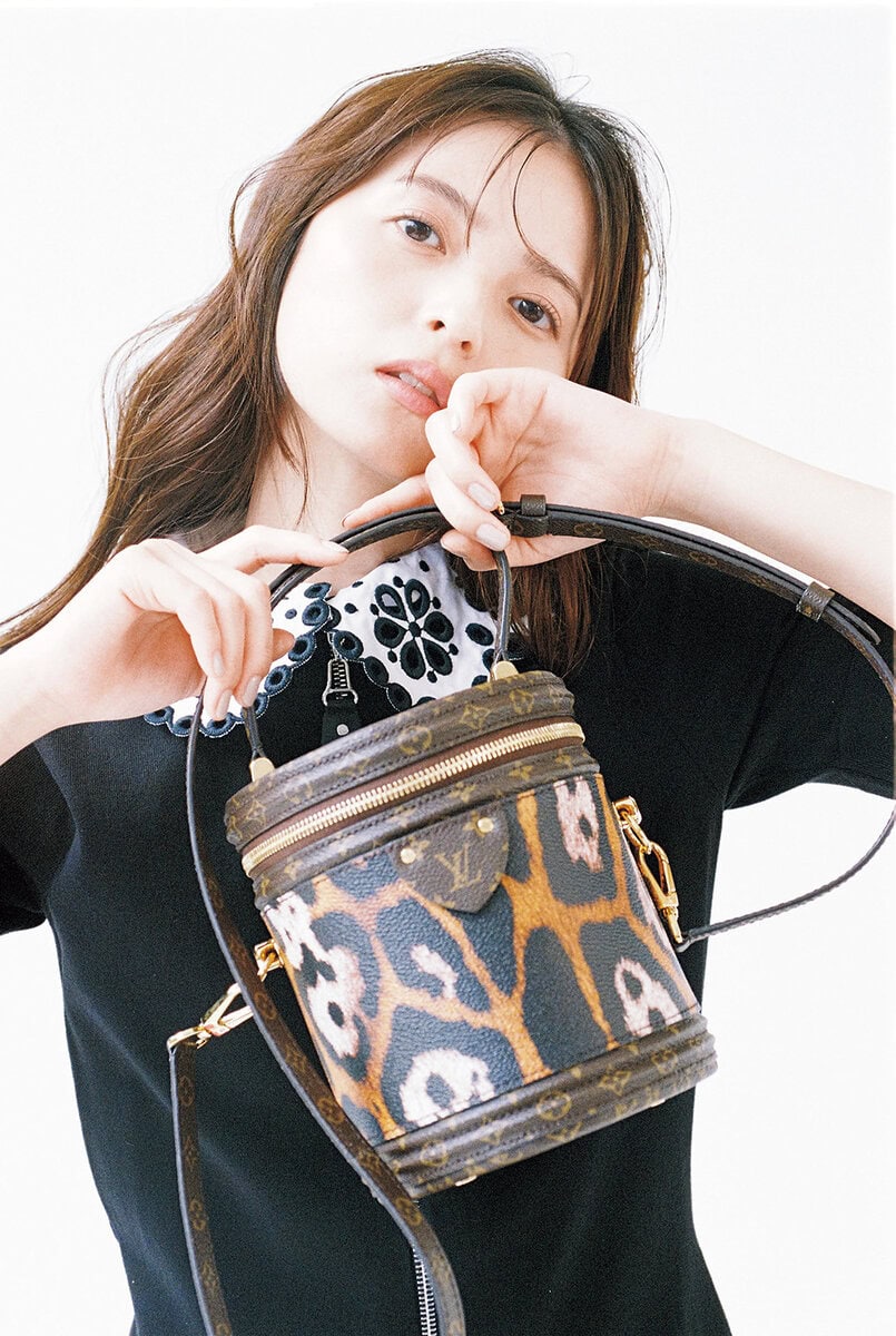 齋藤飛鳥】ホリデーの高揚感を盛り上げる。スペシャルなルイ・ヴィトン