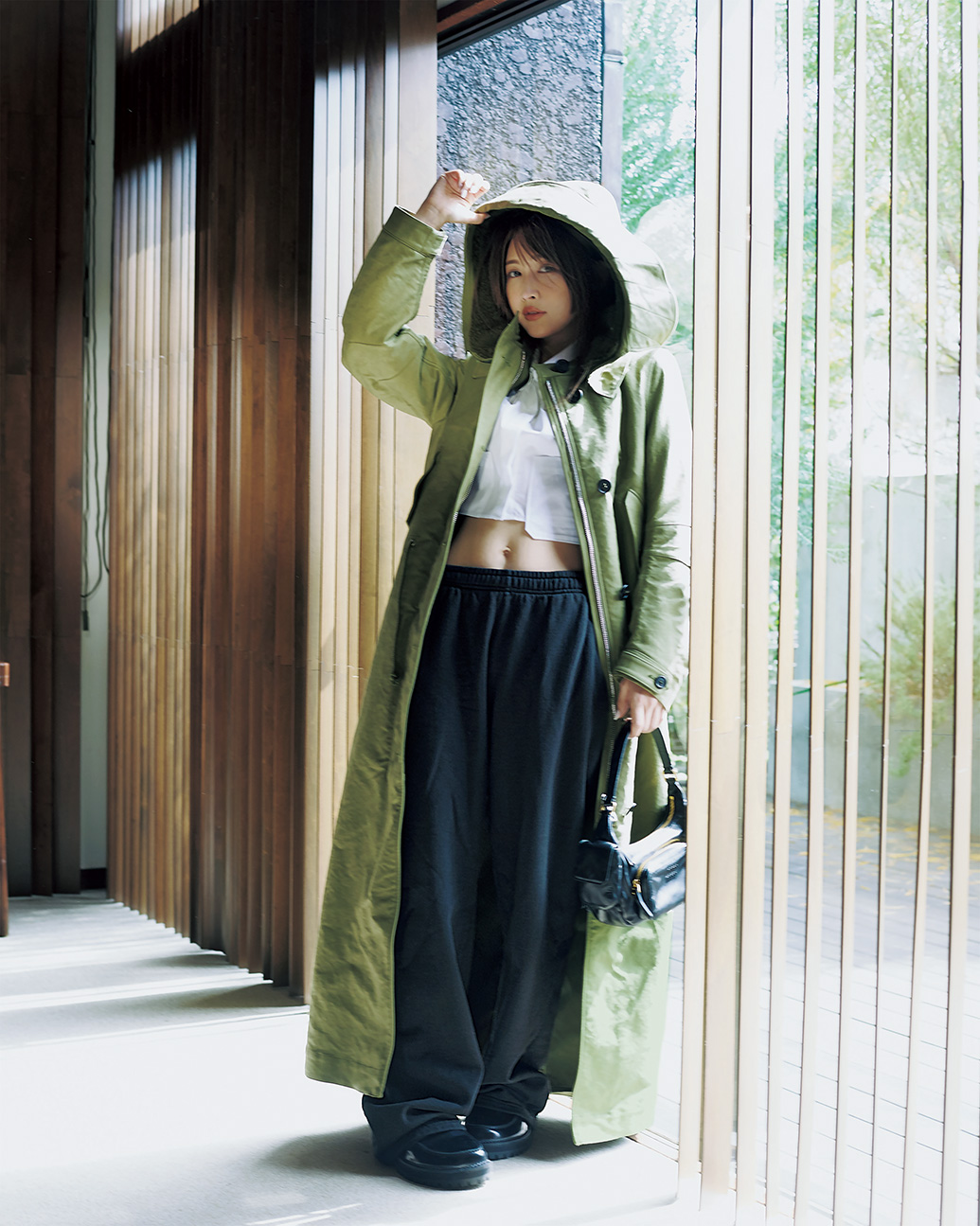 紗栄子が厳選】PRADAのロングモッズコートで着まわし！ | sweet web