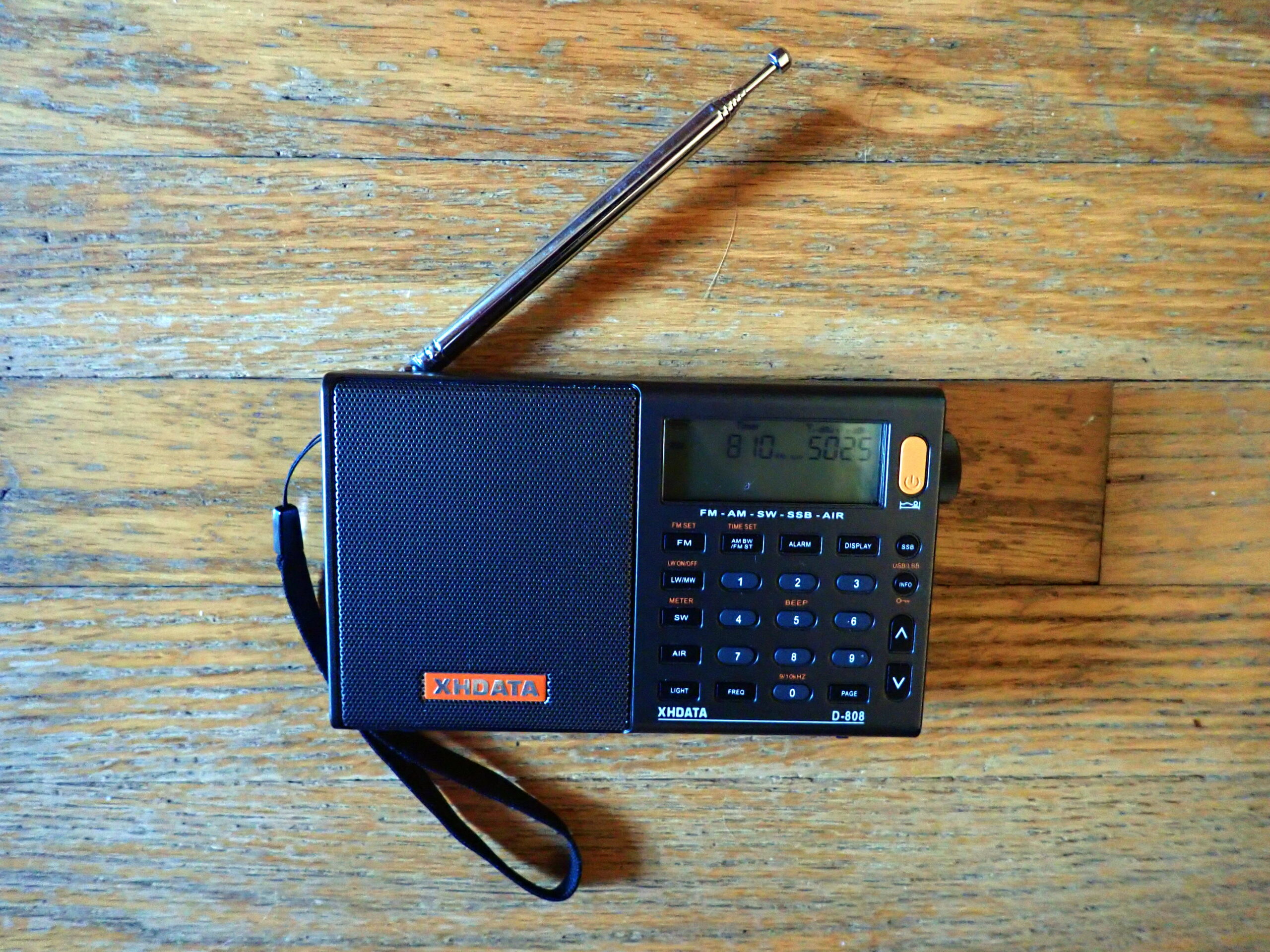 Checking out the XHDATA D-808 | The SWLing Post