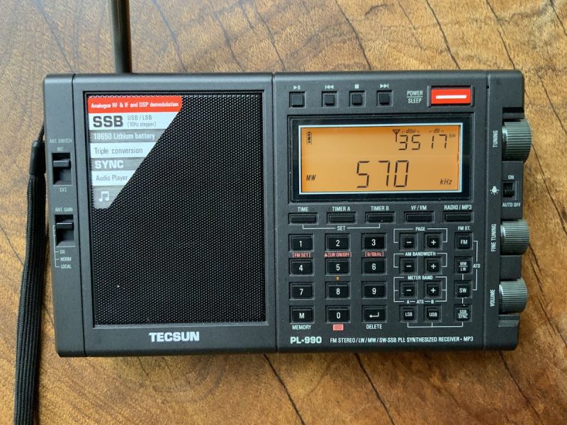 Tecsun PL-990 Hidden Feature: Toggling ferrite bar and telescopic