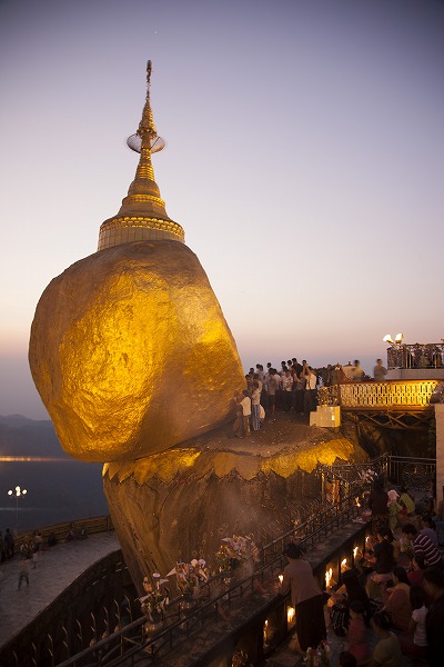 須田郡司～聖なる石への旅「ゴールデン・ロック」（ミャンマー