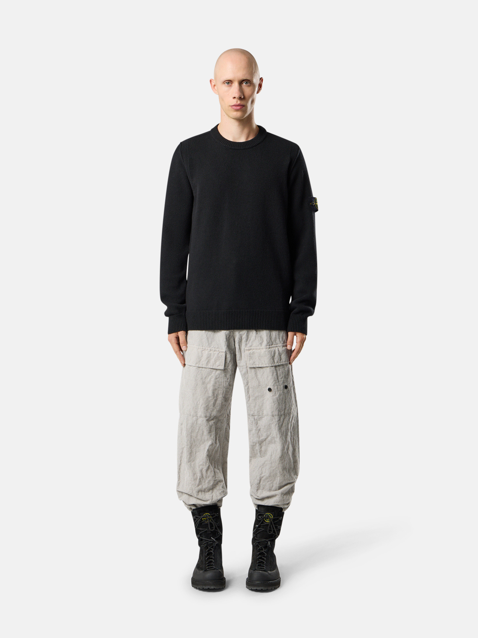 Black Crewneck sweater with reverse stitch details 5100072