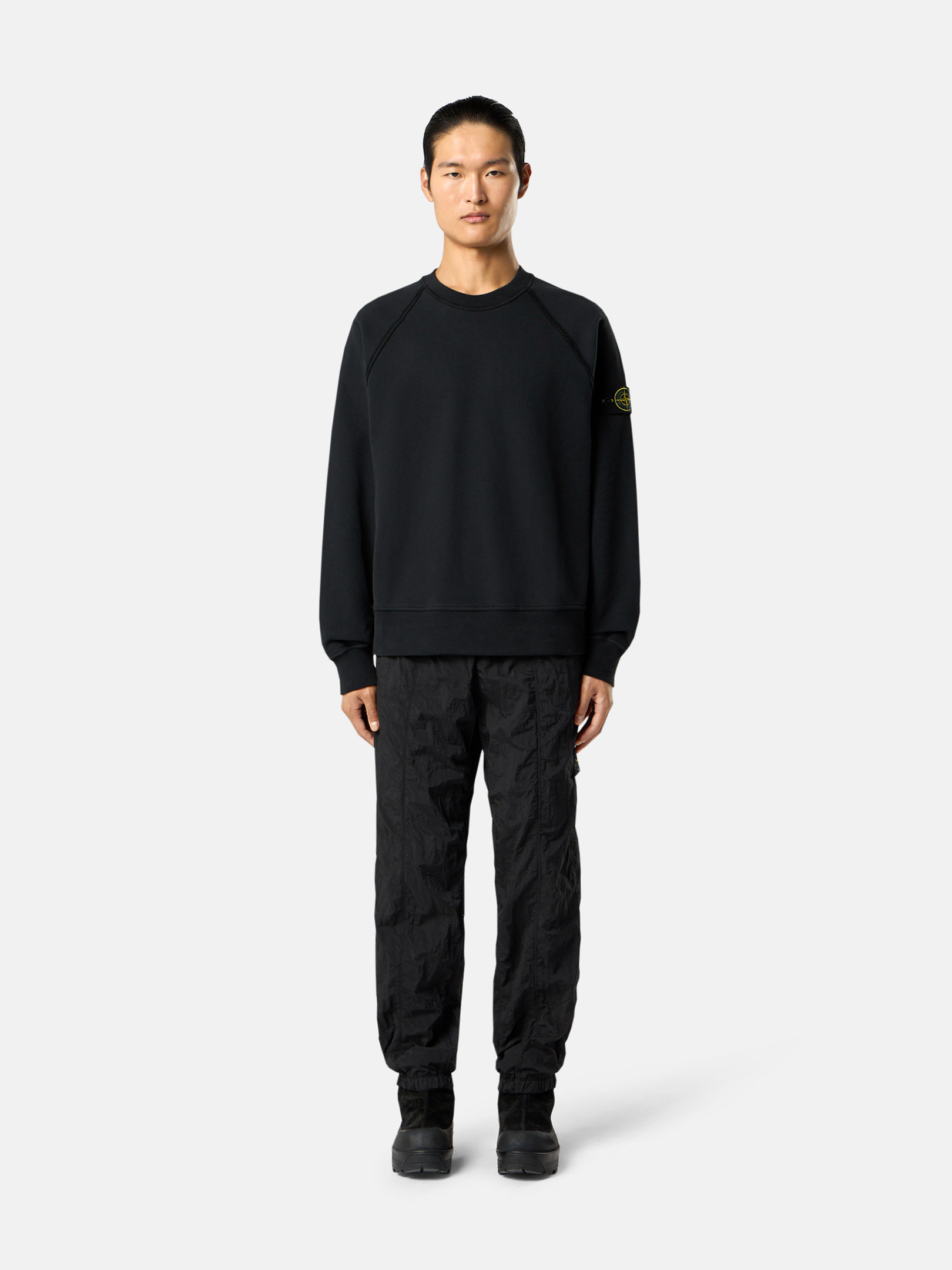 Black Oversized-fit crewneck sweatshirt with raglan sleeves