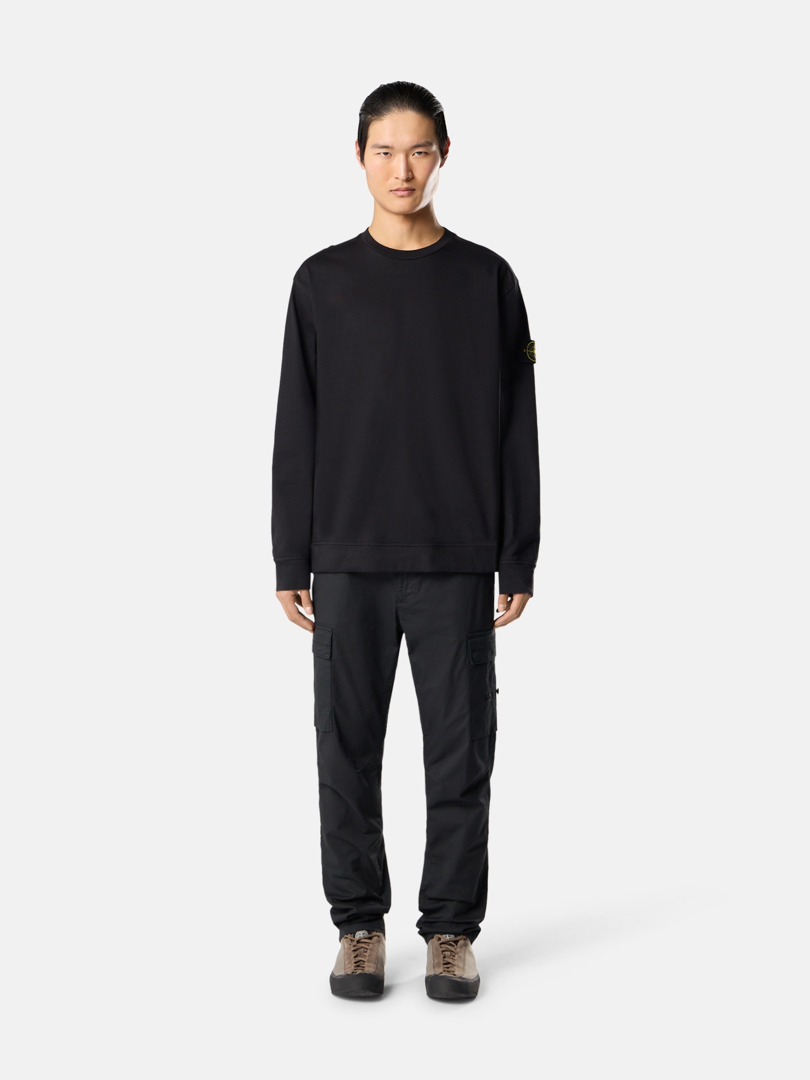 ブラック レギュラーフィット クルーネック スウェットシャツ 6100057