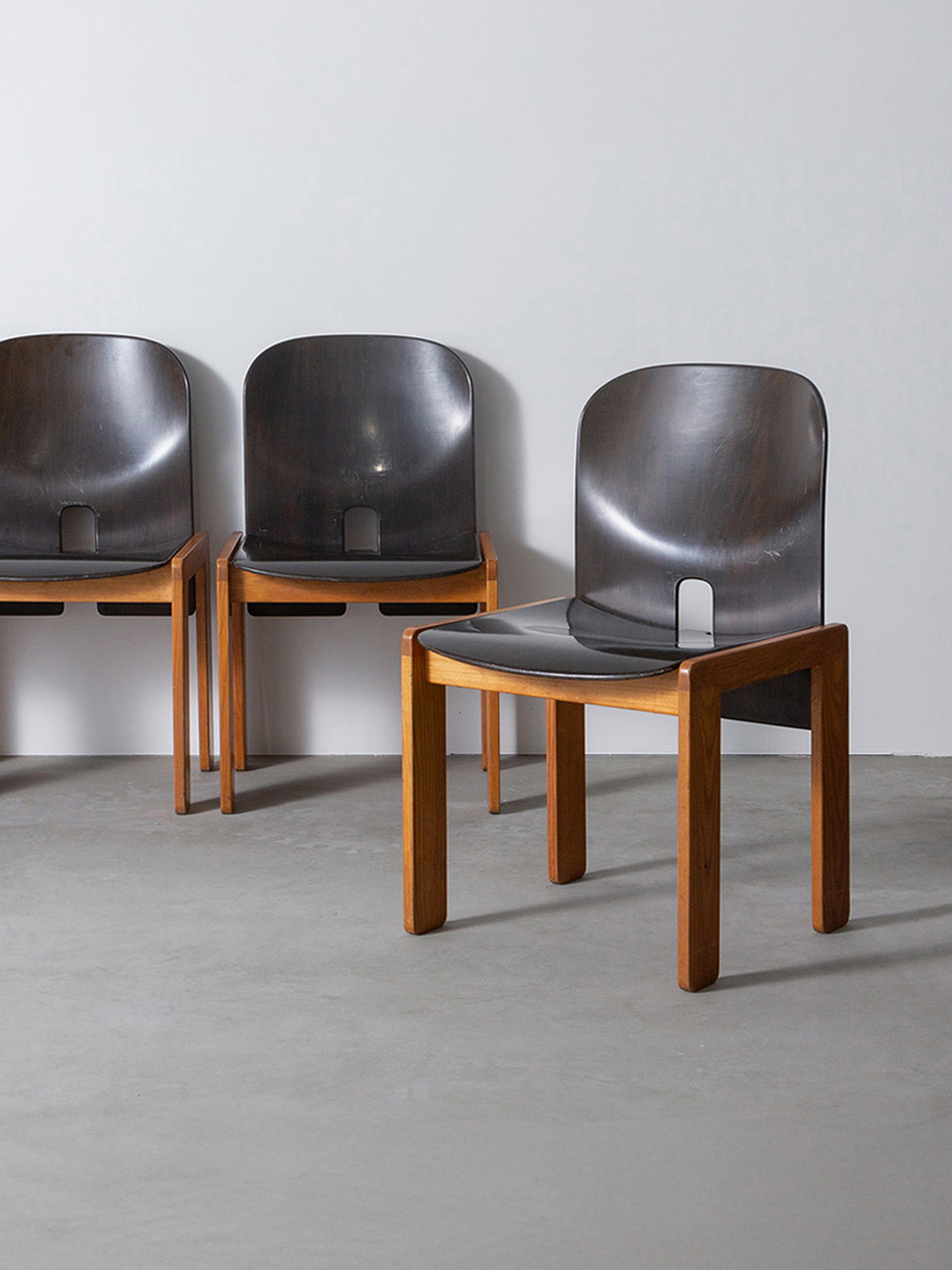 stoop | '121' Chair by Afra & Tobia Scarpa for Cassina in Wood