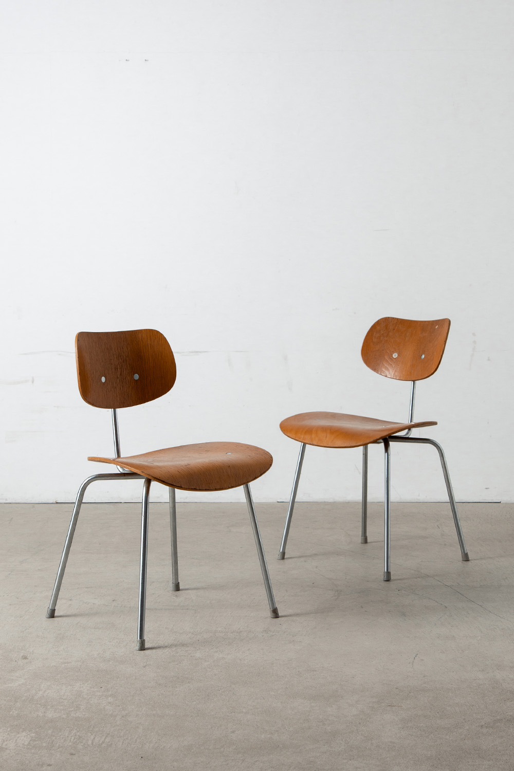 stoop | 'SE 68' Chair by Egon Eiermann for Wilde + Spieth in Wood