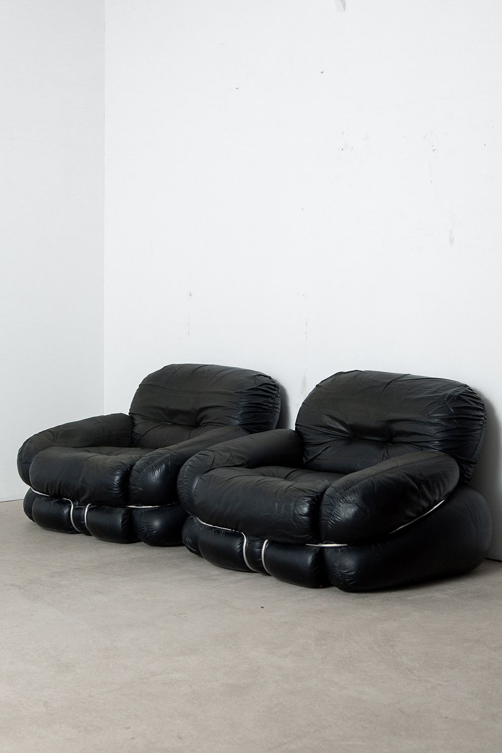 stoop | 'Okay' Sofa by Adriano Piazzesi in Leather and Chrome