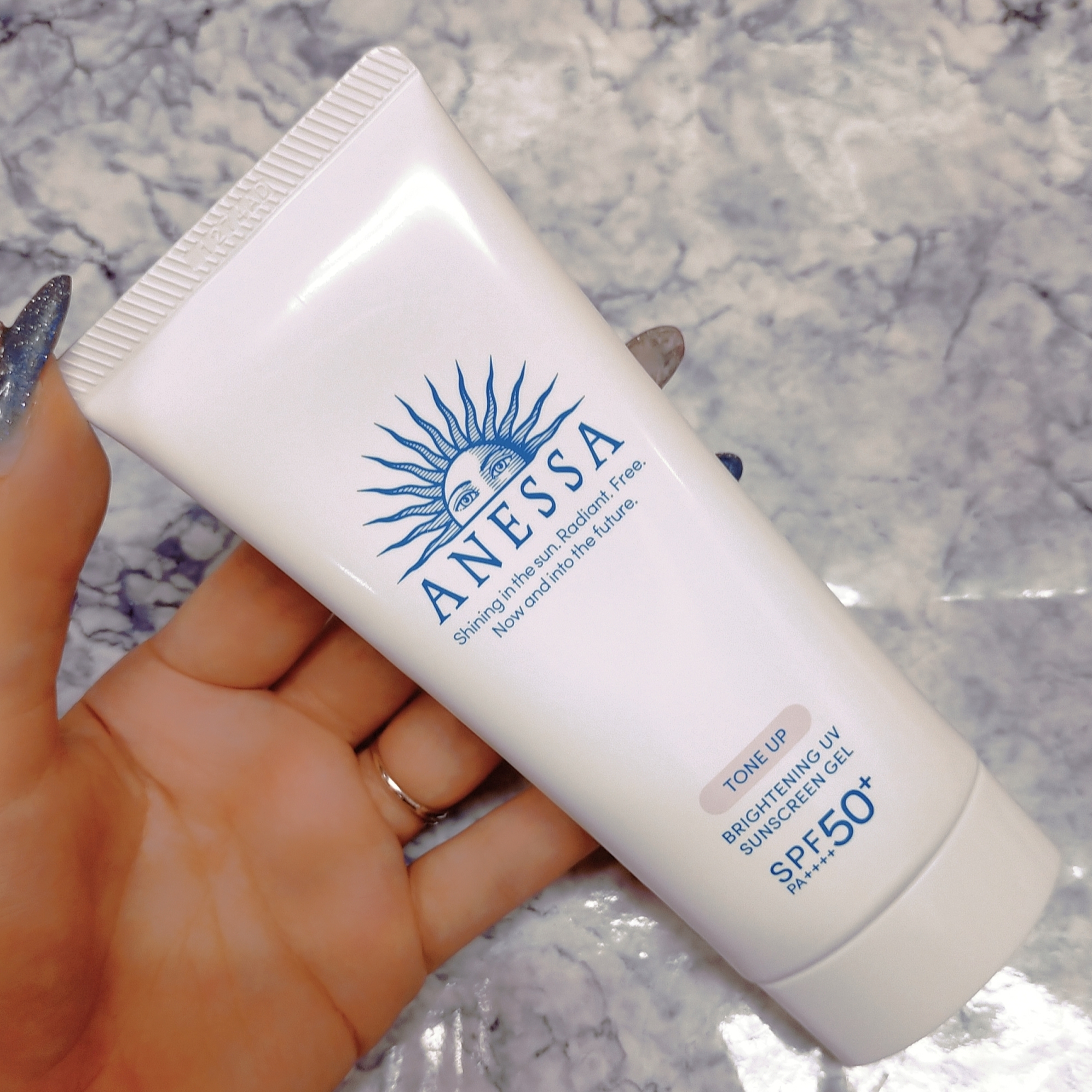 UVケアをしながら美白*1も♪ 21年連続日焼け止めブランド売上シェア